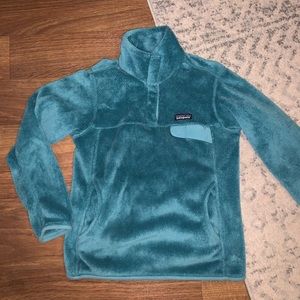 Patagonia women’s pullover. Teal blue. Size medium- worn only a few times